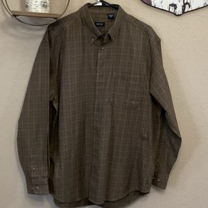 IZOD Brown Plaid Men’s Button Down Shirt
